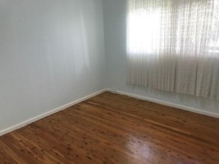 View profile: Lovely Three Bedroom Home!!