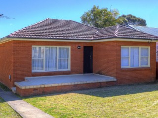 View profile: Renovated 3 Bedroom