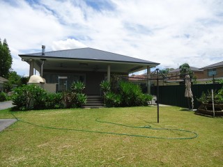 View profile: Jacuzzi, Ducted Air Conditioning & Woodfired Oven