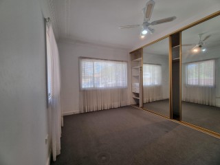 View profile: Outstanding Location! 5 Minutes Walk to Station!