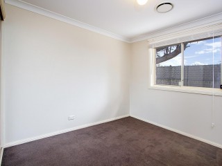 View profile: Close to Shops and school