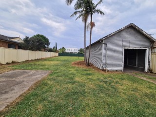 View profile: Large Four Bedroom Home & Walk to Station & Shopping Centre!