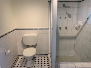 View profile: Minutes Walk to Station & Shopping Centre! Freshly Painted