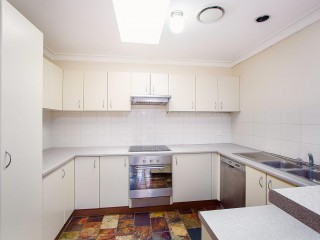 View profile: Close to Shops and school