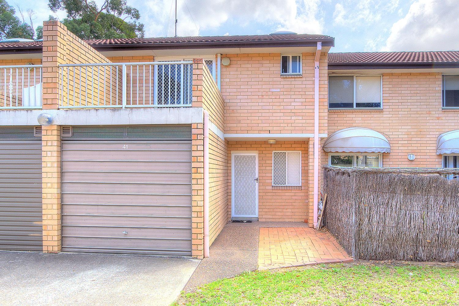 3 Bedrooms and 2 Bathrooms!