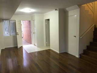 View profile: 3 Bedrooms! 2 Bathrooms! Pool & Tennis Court in Complex!