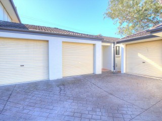 View profile: Short Stroll to Station & Shops!