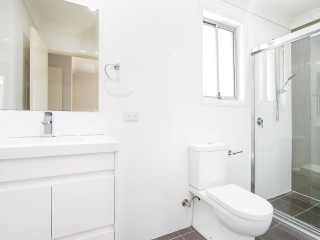 View profile: 3 Bedrooms! 2 Bathrooms! Walk to Station