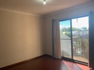 View profile: Freshly painted apartment!!! One Minute to Station!!