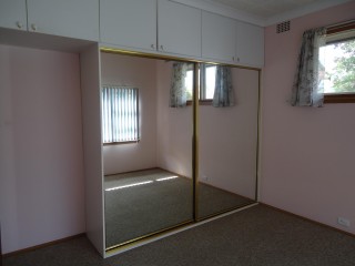 View profile: Huge 5 Bedrooms! Suit Large Families!