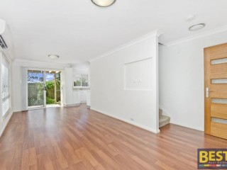 View profile: Stunning TORRENS Title Duplex in Outstanding Location!