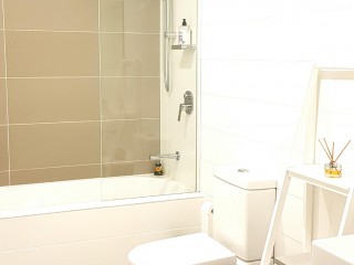 View profile: 2 Bedroom & 2 Bathrooms with secure parking!