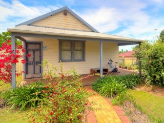 View profile: Walk to Station, Girraween Public & Selective School!