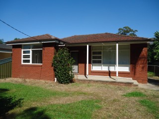 View profile: Freshly Painted 3 Bedroom Brick Home!! Perfect for a Family!!