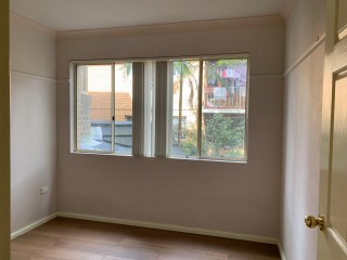 View profile: 3 Bedrooms!, 2 Bathrooms! Air Conditioning