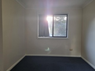 View profile: Freshly Painted Villa ! Outstanding Location - Walk to Station!