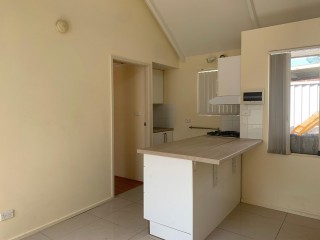 View profile: One Bedroom plus Loft-Walk to Station & Shopping Centre