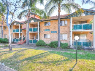 View profile: Great Price, Great Location, Great Unit!
