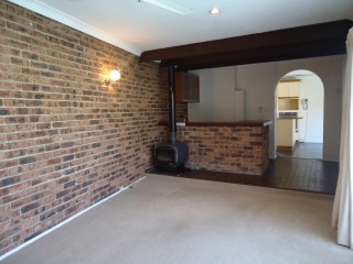 View profile: Lovely home with 4 bedrooms and Swimming Pool!