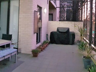 View profile: 2 Bedroom & 2 Bathrooms with secure parking!