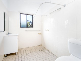 View profile: Four huge bedrooms! Close to Everything