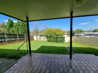 View profile: Walk to Station, Shops & Darcy Rd School!