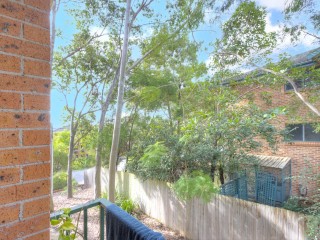 View profile: 5 Minutes to Station & Shopping Centre!