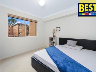 View profile: Spacious 3 Bedroom Unit with Air-conditioning!!