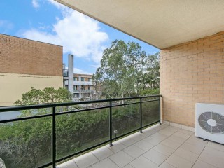 View profile: Recently Renovated! Stroll to Station! Air Conditioned!