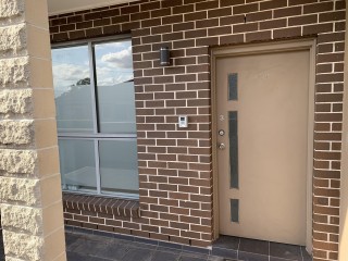 View profile: Impressive Townhouse with Minutes Walk to Station!