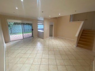 View profile: Great & Convenient 2 Bedroom and 2 Bathroom Villa!