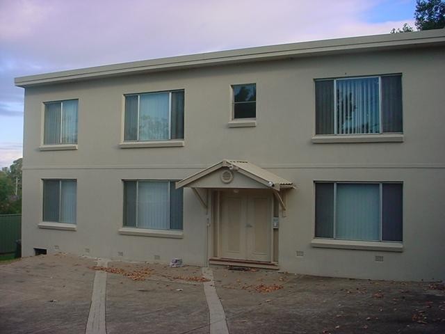 ONE WEEK FREE RENT!  Cheapest unit in Wentworthville.