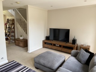 View profile: Fabulous duplex in the heart of Wentworthville and boasts location, security and convenience!