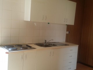 View profile: Walk to Station and Shops! Floorboards!