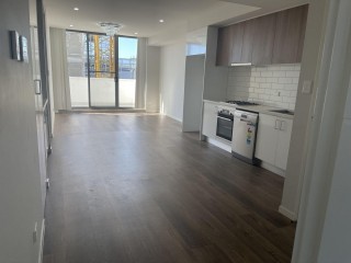 View profile: Two Bedroom Modern Unit!! With Air-conditioning!