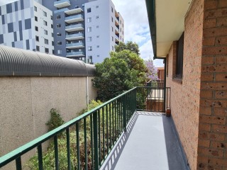 View profile: Just Like New inside with Air Conditioning!