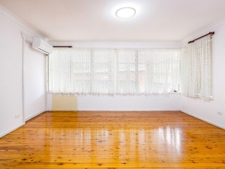 View profile: Convenient Location with air conditioning and private yard