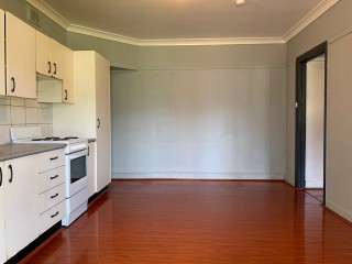 View profile: Well priced Flat in Lovely Residential Area!