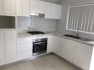 View profile: Quiet Neighbourhood! Air Conditioned! Water Included!