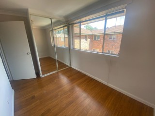 View profile: Two bedroom unit within outstanding location! Stroll to school, station & hospital!