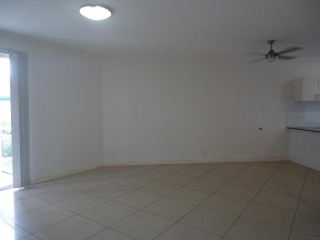 View profile: One Minute to Station- Two Bathrooms & Air Conditioning