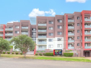 View profile: Superb Modern Unit- 2 Bathrooms