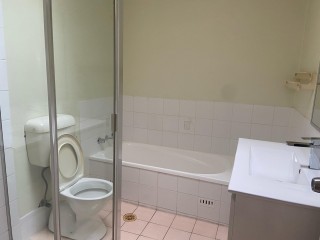 View profile: Great & Convenient 2 Bedroom and 2 Bathroom Villa!