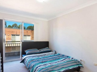 View profile: Stunning 2 bedroom apartment conveniently located 3 minutes walk to Toongabbie Train station!