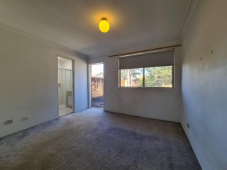 View profile: 3 Bedrooms!  2 Bathrooms!