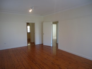 View profile: Freshly painted & Fully Fenced Yard