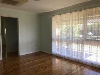 View profile: Lovely Three Bedroom Home!!