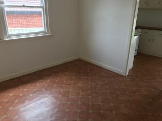 View profile: Cheap Rental- Large Backyard